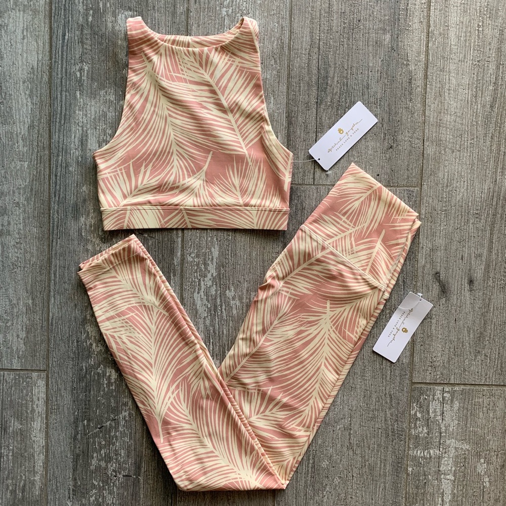 🔥🔥SPIRITUAL GANGSTER - HIGH VIBE BRA HIGH RISE LEGGINGS SET🔥 - Picture 2 of 6